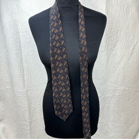 Valentino Cravatte Vintage 80s Silk Geometric Tie - Picture 2 of 13